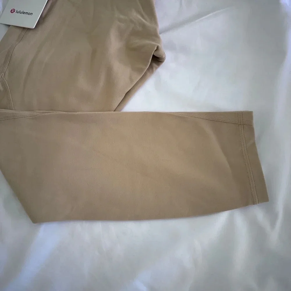 🆕🧡 Lululemon Nulu High-Rise Yoga Crop 23” - Pecan Tan